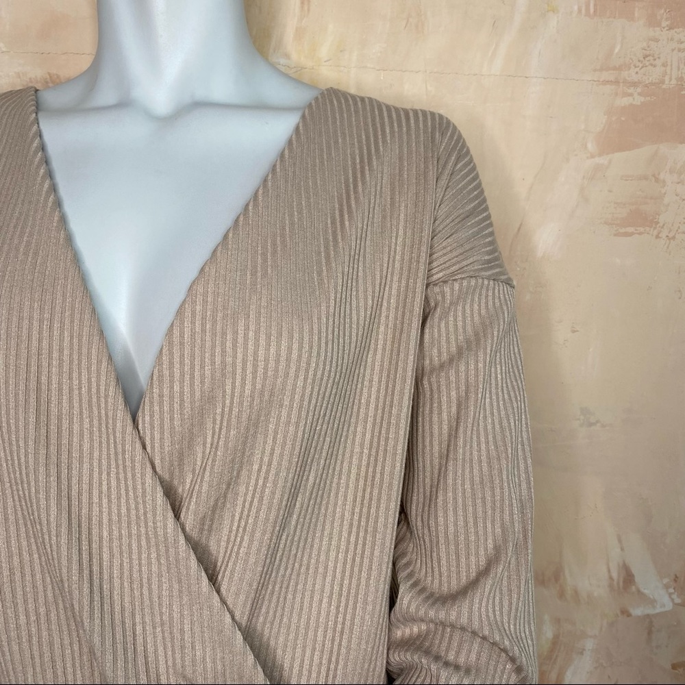 Small CBR Ribbed Surplice Neckline Top - Picture 3 of 5